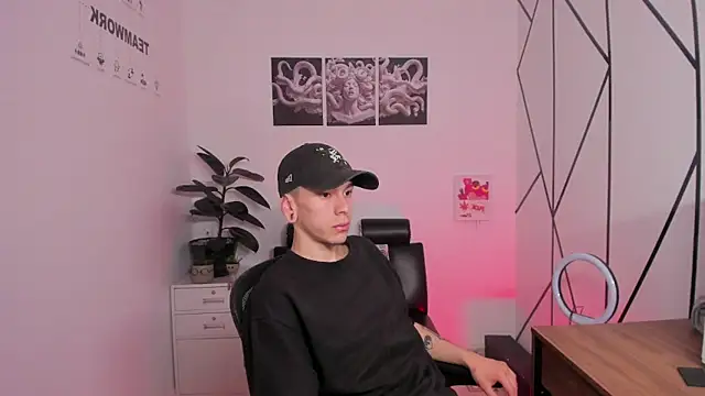 James Adams 01 online show from 11/20/25, 01:11