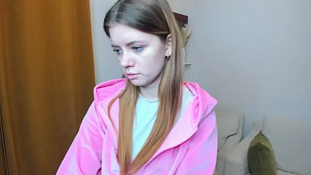 AngelesBenitz online show from 12/03/25, 06:43