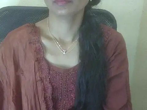 Snapshot of Saheba_S chatting on 02/18/26, 07:04 Saheba S online show from 02/18/26, 07:04