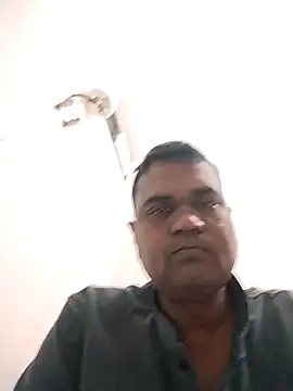 Snapshot of Sagarnp chatting on 11/25/25, 12:43 Sagarnp online show from 11/25/25, 12:43