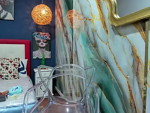 Xelena Kiss online show from 12/13/25, 08:47