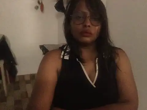 raveena hot online show from 06/26/26, 05:12