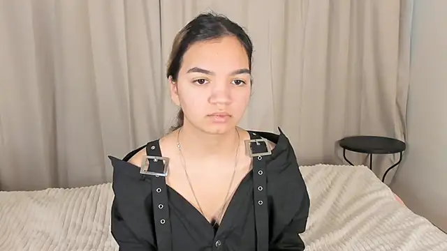 CoreenLuebbers online show from 11/21/25, 08:02