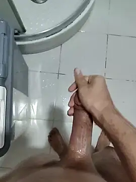 Snapshot of berkkderlerr chatting on 04/23/26, 08:55 berkkderlerr online show from 04/23/26, 08:55