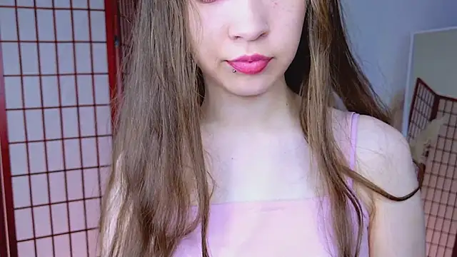 SilentLily online show from 12/19/25, 09:00