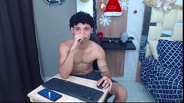 Snapshot of the_nugge chatting on 11/27/25, 07:05 the nugge online show from 11/27/25, 07:05