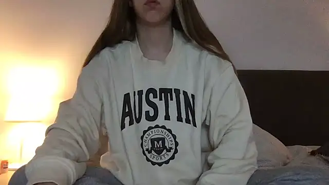 Snapshot of Martimartinaxx chatting on 03/03/26, 04:46 Martimartinaxx online show from 03/03/26, 04:46