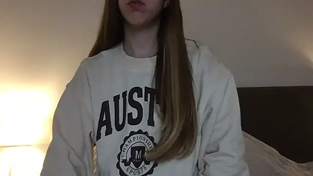 Snapshot of Martimartinaxx chatting on 03/30/26, 08:54 Martimartinaxx online show from 03/30/26, 08:54