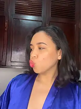 Snapshot of Esmerald_1111 chatting on 04/03/26, 08:45 Esmerald 1111 online show from 04/03/26, 08:45