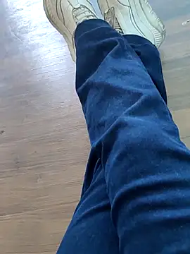 braidqueen00 online show from 12/18/25, 03:07