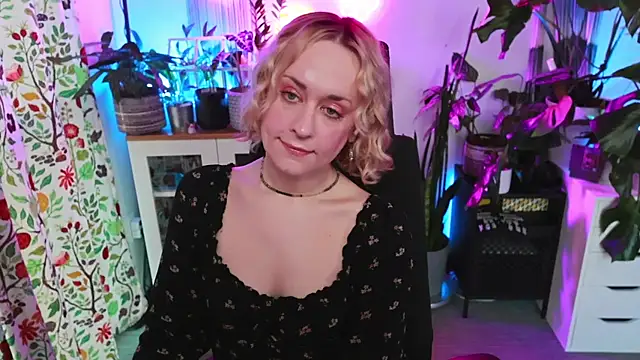 xzoeyryanx online show from 12/19/25, 04:25
