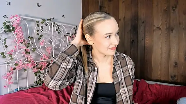 KristleKirst online show from 11/22/25, 08:13