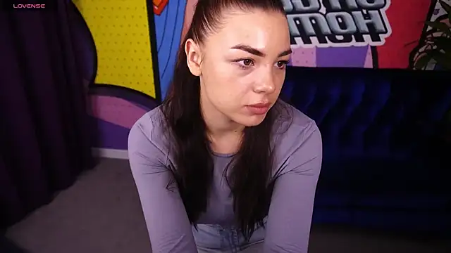 AnacondaDior online show from 11/18/25, 07:35