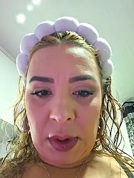 Snapshot of sahara_paker chatting on 03/05/26, 02:18 sahara paker online show from 03/05/26, 02:18