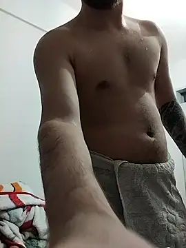 Snapshot of umtcns1 chatting on 11/17/25, 09:42 umtcns1 online show from 11/17/25, 09:42