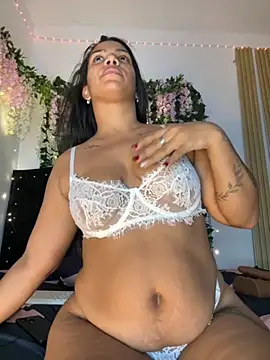 ArielleMillerr- online show from 11/23/25, 10:48