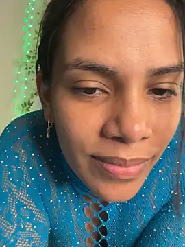 Snapshot of ArielleMillerr- chatting on 04/07/26, 05:13 ArielleMillerr- online show from 04/07/26, 05:13