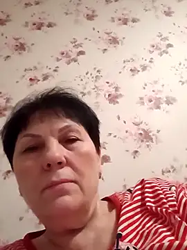 Snapshot of OliviaaSkyy chatting on 12/04/25, 10:29 OliviaaSkyy online show from 12/04/25, 10:29