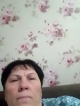 Snapshot of OliviaaSkyy chatting on 12/17/25, 09:32 OliviaaSkyy online show from 12/17/25, 09:32