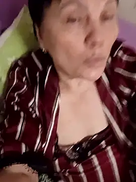 Snapshot of OliviaaSkyy chatting on 01/17/26, 09:18 OliviaaSkyy online show from 01/17/26, 09:18