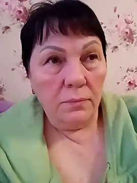 Snapshot of OliviaaSkyy chatting on 02/02/26, 06:01 OliviaaSkyy online show from 02/02/26, 06:01