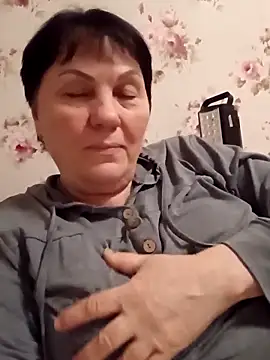 Snapshot of OliviaaSkyy chatting on 02/21/26, 07:37 OliviaaSkyy online show from 02/21/26, 07:37