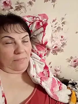 Snapshot of OliviaaSkyy chatting on 04/19/26, 08:33 OliviaaSkyy online show from 04/19/26, 08:33