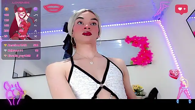 Snapshot of Karla_hot777 chatting on 03/20/26, 02:22 Karla hot777 online show from 03/20/26, 02:22