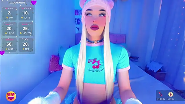 Snapshot of Shiaki_04 chatting on 11/26/25, 05:47 Shiaki 04 online show from 11/26/25, 05:47