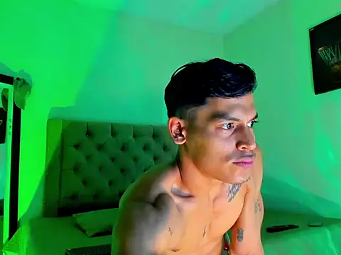 Snapshot of blorelopez chatting on 12/02/25, 08:37 blorelopez online show from 12/02/25, 08:37