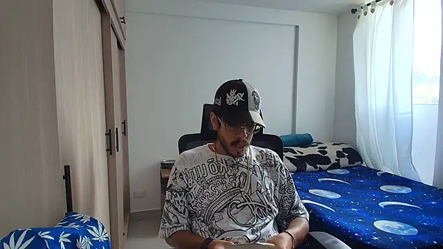 naitt  online show from 11/30/25, 06:45