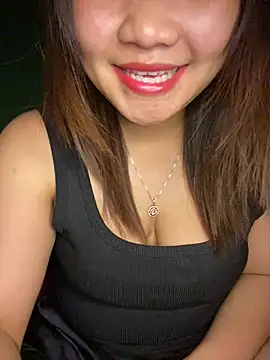 Snapshot of Sunset-yll chatting on 03/04/26, 09:59 Sunset-yll online show from 03/04/26, 09:59