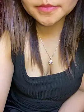 Snapshot of Sunset-yll chatting on 03/05/26, 10:17 Sunset-yll online show from 03/05/26, 10:17