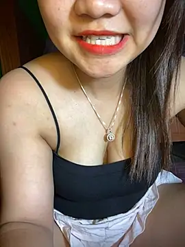 Snapshot of Sunset-yll chatting on 04/09/26, 08:20 Sunset-yll online show from 04/09/26, 08:20