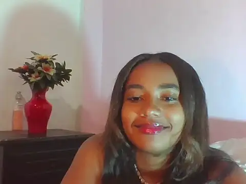 Snapshot of Behla_Rouseh3_ chatting on 03/18/26, 10:57 Behla Rouseh3 online show from 03/18/26, 10:57