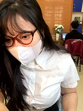 hide from colleagues online show from 01/09/26, 04:15