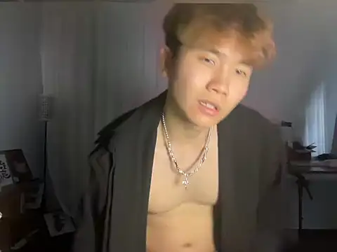 Snapshot of Juhone chatting on 11/25/25, 06:35 Juhone online show from 11/25/25, 06:35