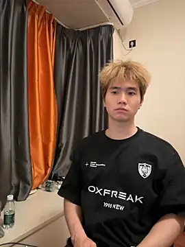 Juhone online show from 03/25/26, 05:08