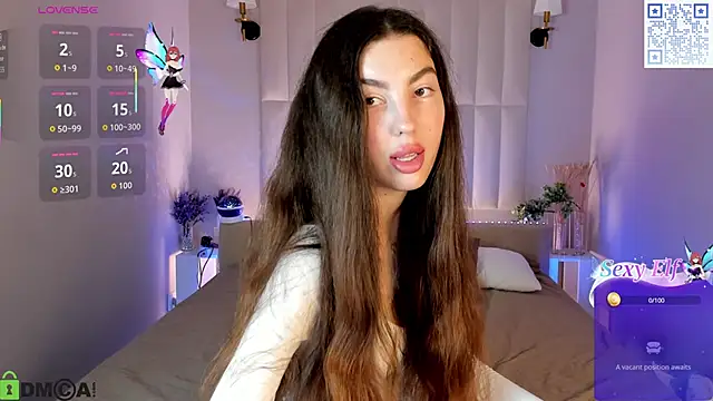 LiraRevery online show from 12/15/25, 11:20