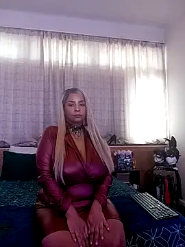 LaReineCleo online show from 05/11/26, 10:21