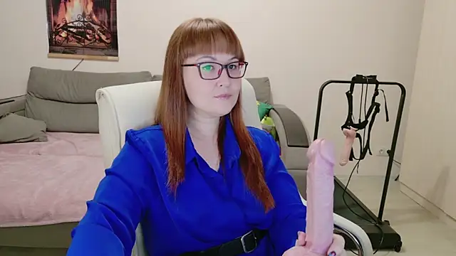 Foxy-lady online show from 10/15/25, 06:57