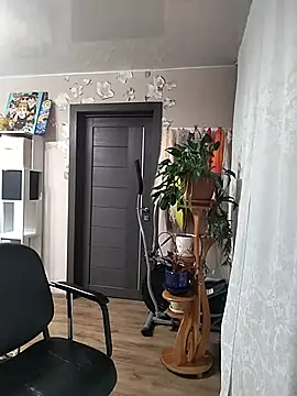 Snapshot of Foxy-lady chatting on 11/13/25, 08:19 Foxy-lady online show from 11/13/25, 08:19