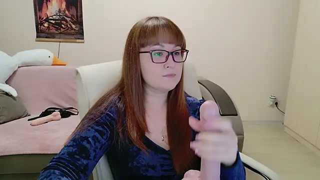 Snapshot of Foxy-lady chatting on 11/29/25, 08:12 Foxy-lady online show from 11/29/25, 08:12