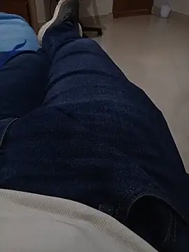 ouchenshadow2975 online show from 11/22/25, 01:10