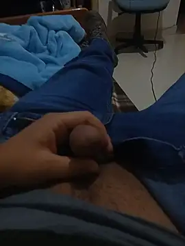 ouchenshadow2975 online show from 11/24/25, 08:41