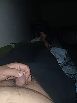 ouchenshadow2975 online show from 11/30/25, 12:47