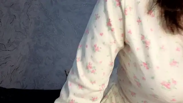 Snapshot of moonjane chatting on 03/30/26, 01:23 moonjane online show from 03/30/26, 01:23