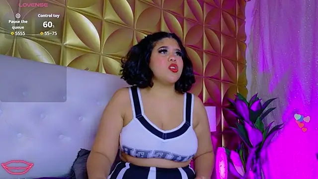 Snapshot of Amanda_Mooree chatting on 03/08/26, 03:54 Amanda Mooree online show from 03/08/26, 03:54