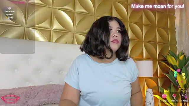 Snapshot of Amanda_Mooree chatting on 04/08/26, 04:01 Amanda Mooree online show from 04/08/26, 04:01