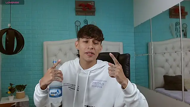 DraxBlade09 online show from 04/18/26, 07:58